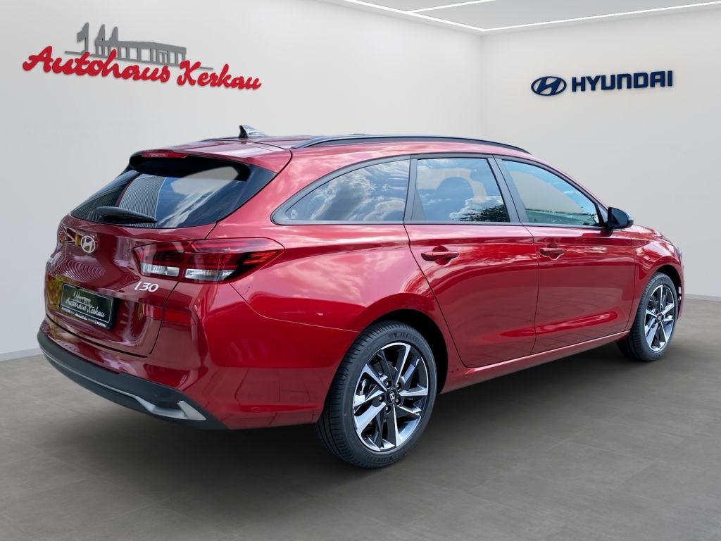 Fahrzeugabbildung Hyundai i30 Kombi 1.0 T-GDI Advantage