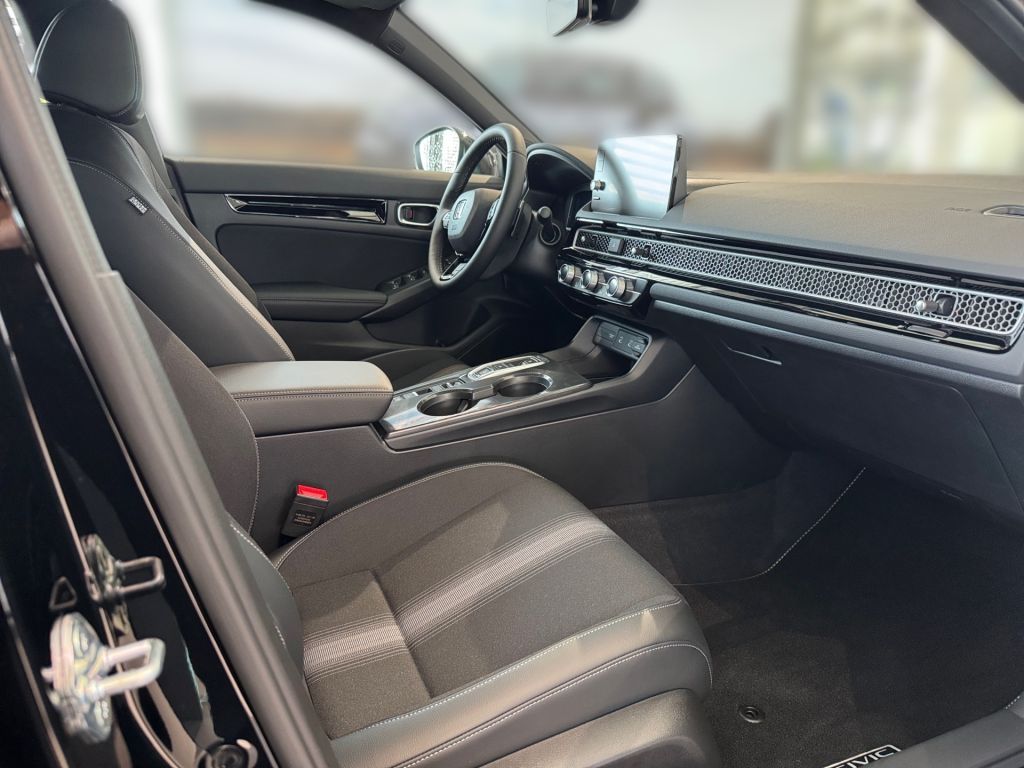Fahrzeugabbildung Honda Civic e:HEV 2.0 i-MMD Hybrid Sport *Neuwagen*