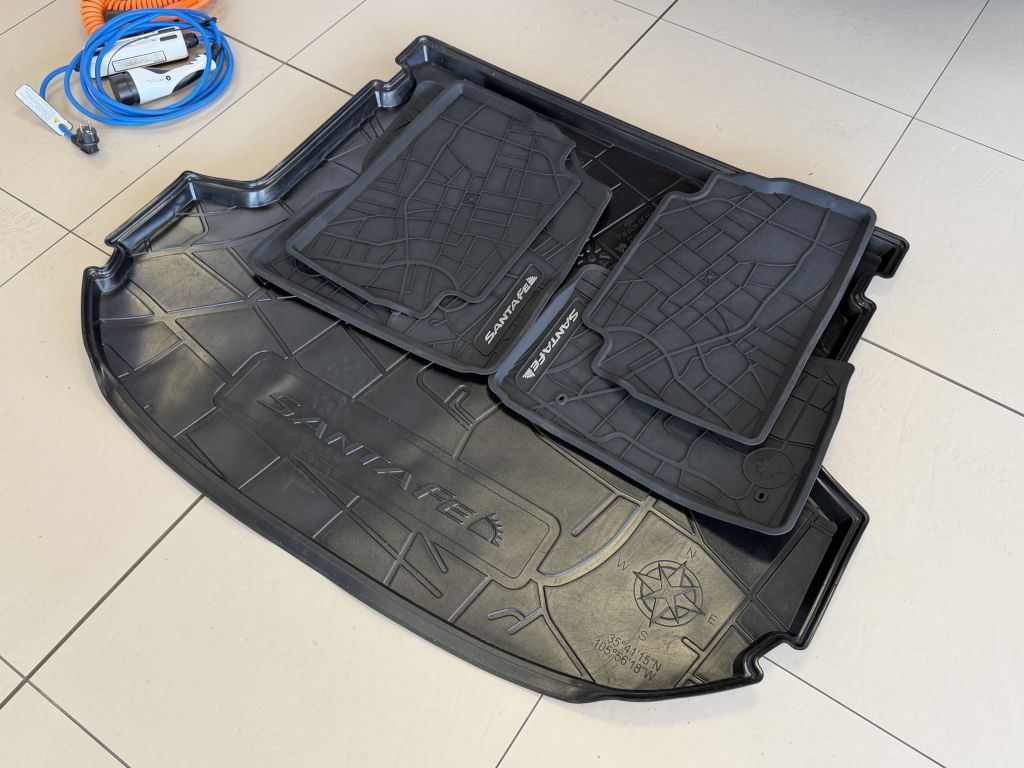 Fahrzeugabbildung Hyundai SANTA FE 1.6 Plugin-Hybrid 4WD Signature