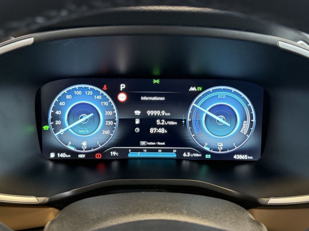 Fahrzeugabbildung Hyundai SANTA FE 1.6 Plugin-Hybrid 4WD Signature