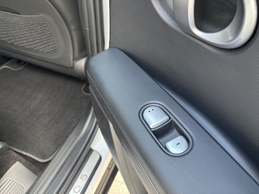 Fahrzeugabbildung Hyundai IONIQ 5 77,4 kWh 4WD Techniq* Assistenz-P*Pano*B