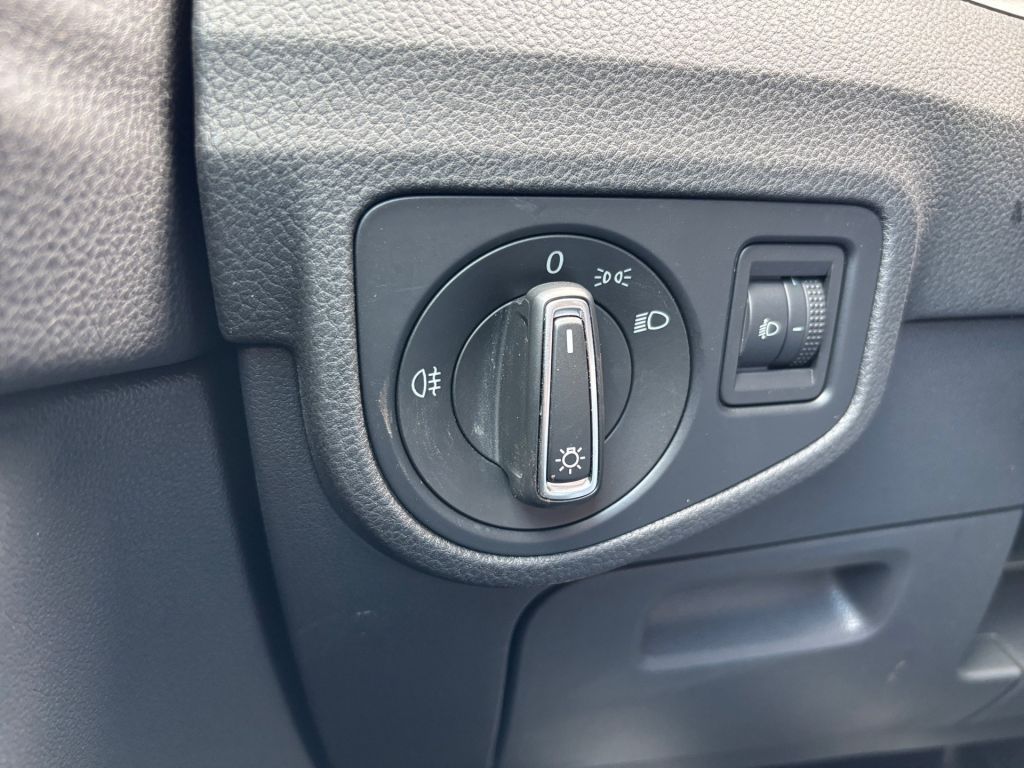 Fahrzeugabbildung Volkswagen Golf Sportsvan 1.2 TSI (BlueMotion Technology) C