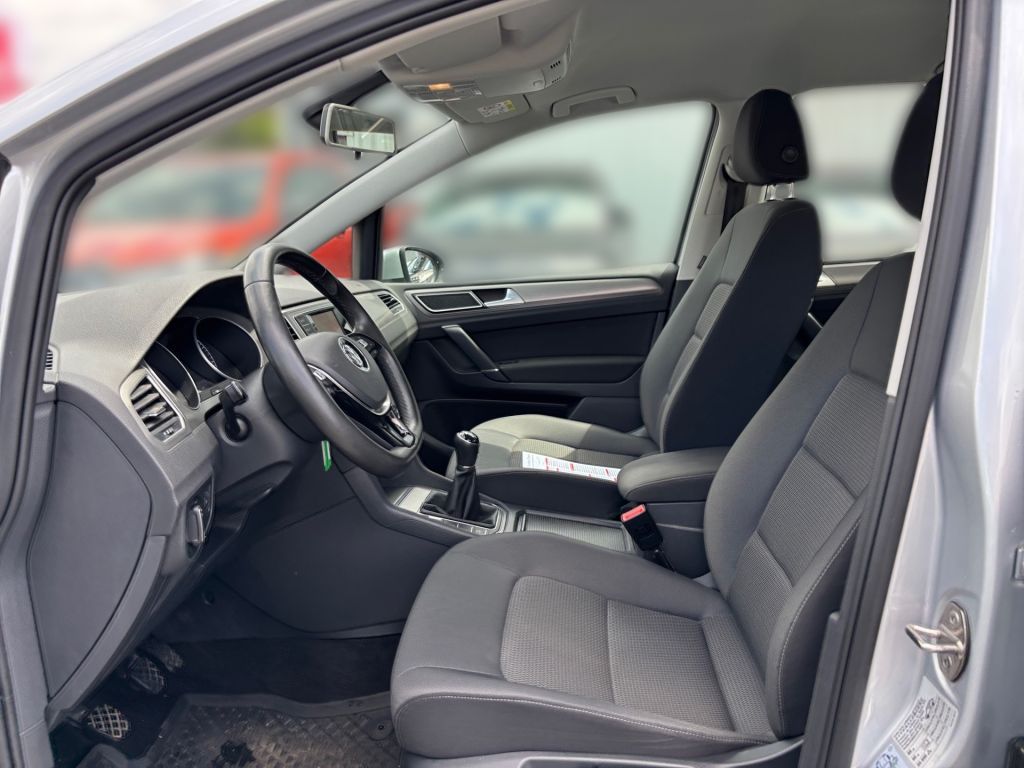 Fahrzeugabbildung Volkswagen Golf Sportsvan 1.2 TSI (BlueMotion Technology) C