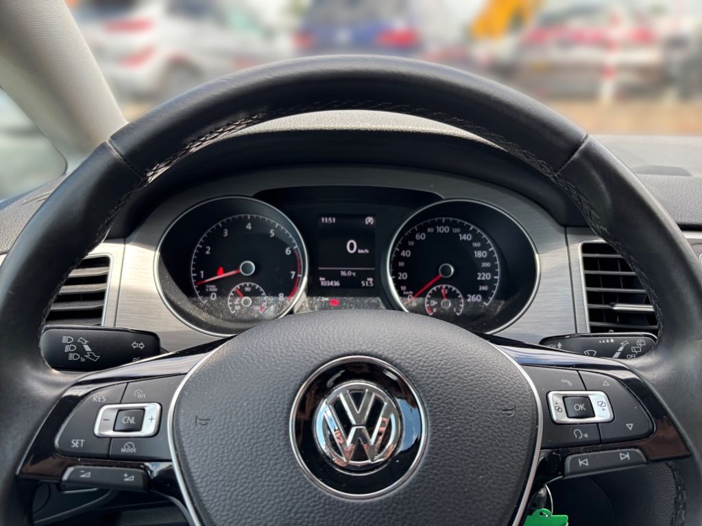 Fahrzeugabbildung Volkswagen Golf Sportsvan 1.2 TSI (BlueMotion Technology) C