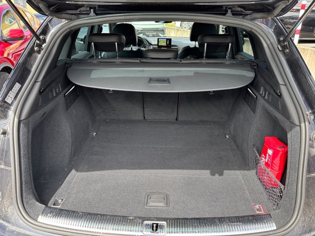 Fahrzeugabbildung Audi Q5 45 TDI quattro tiptronic sport *Paket S-Line*