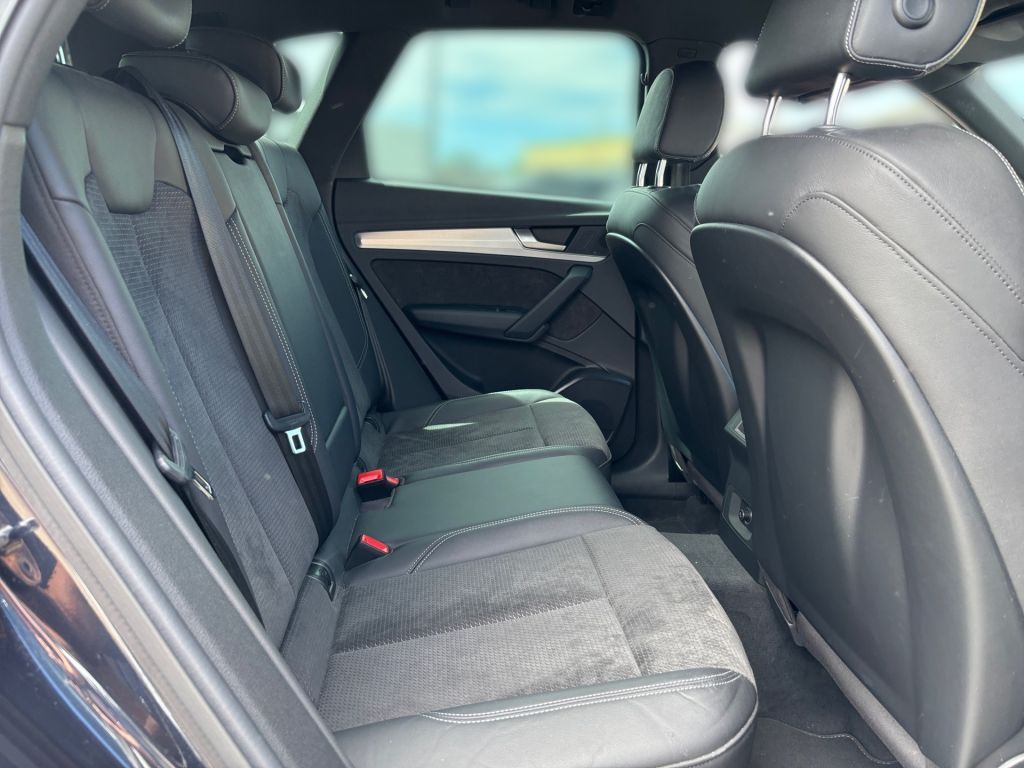 Fahrzeugabbildung Audi Q5 45 TDI quattro tiptronic sport *Paket S-Line*