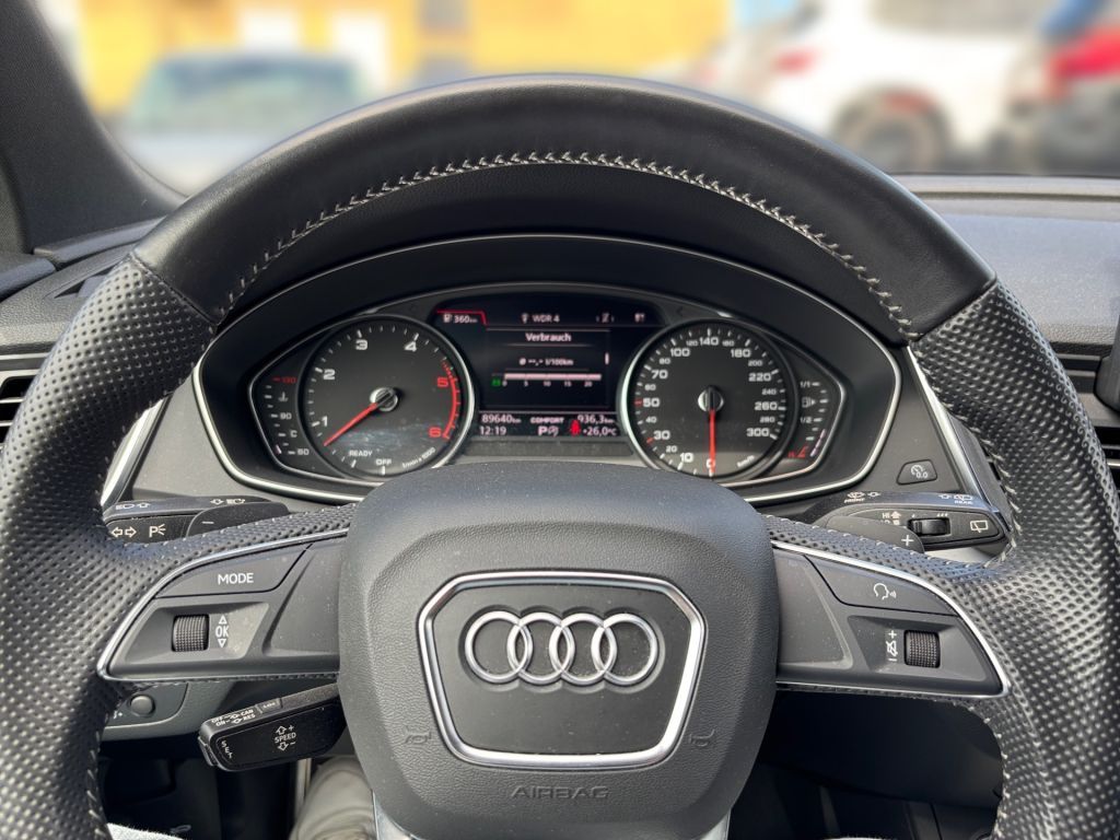 Fahrzeugabbildung Audi Q5 45 TDI quattro tiptronic sport *Paket S-Line*