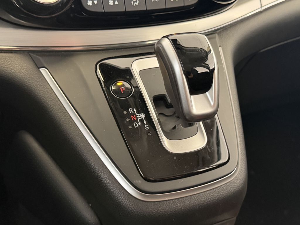 Fahrzeugabbildung Honda CR-V 1.6 D-TEC Autom.Elegance +AHK+Scheckheft+