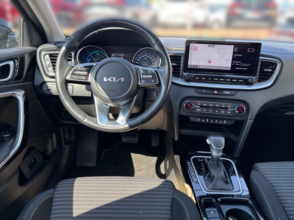 Fahrzeugabbildung Kia Ceed SW 1.6 GDI DCT OPF PHEV Spirit *unfallfrei*