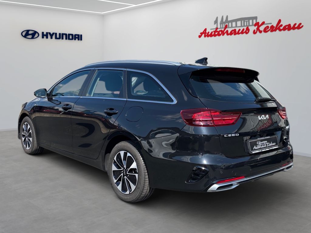 Fahrzeugabbildung Kia Ceed SW 1.6 GDI DCT OPF PHEV Spirit *unfallfrei*