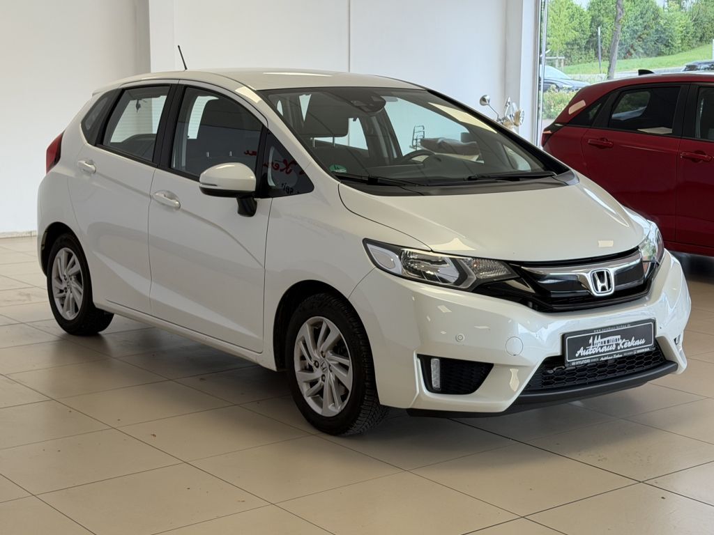 Fahrzeugabbildung Honda Jazz 1.3 i-VTEC Comfort + Anhängerkupplung +