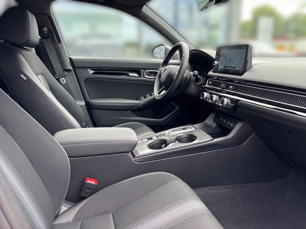 Fahrzeugabbildung Honda Civic e:HEV 2.0 i-MMD Hybrid Sport