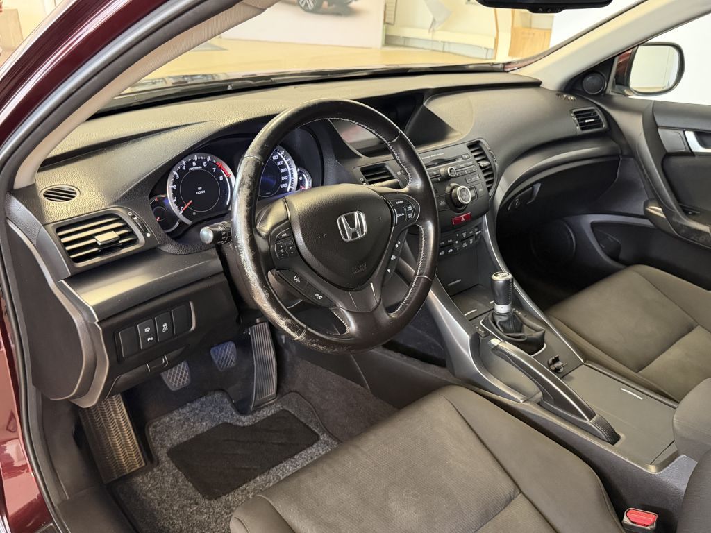 Fahrzeugabbildung Honda Accord 2.0 Lifestyle + AHK +