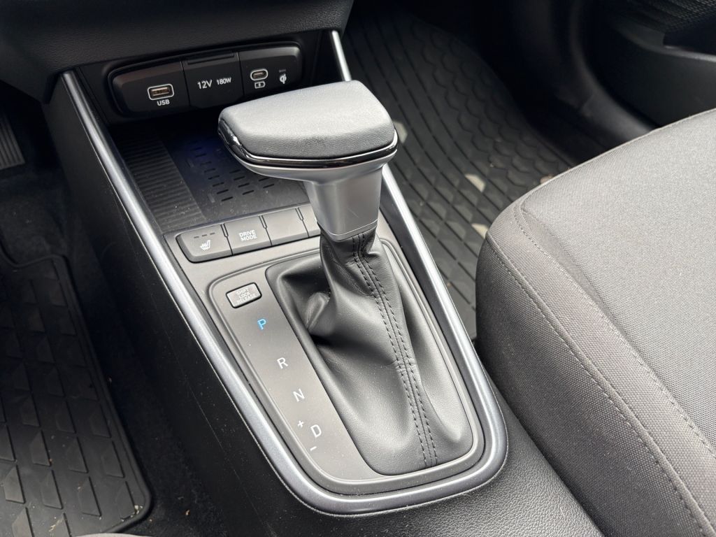Fahrzeugabbildung Hyundai i20 1.0 T-GDI DCT Blackline