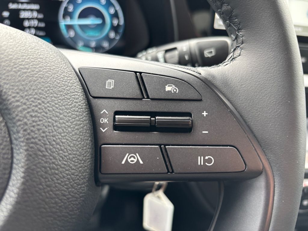 Fahrzeugabbildung Hyundai i20 1.0 T-GDI DCT Blackline