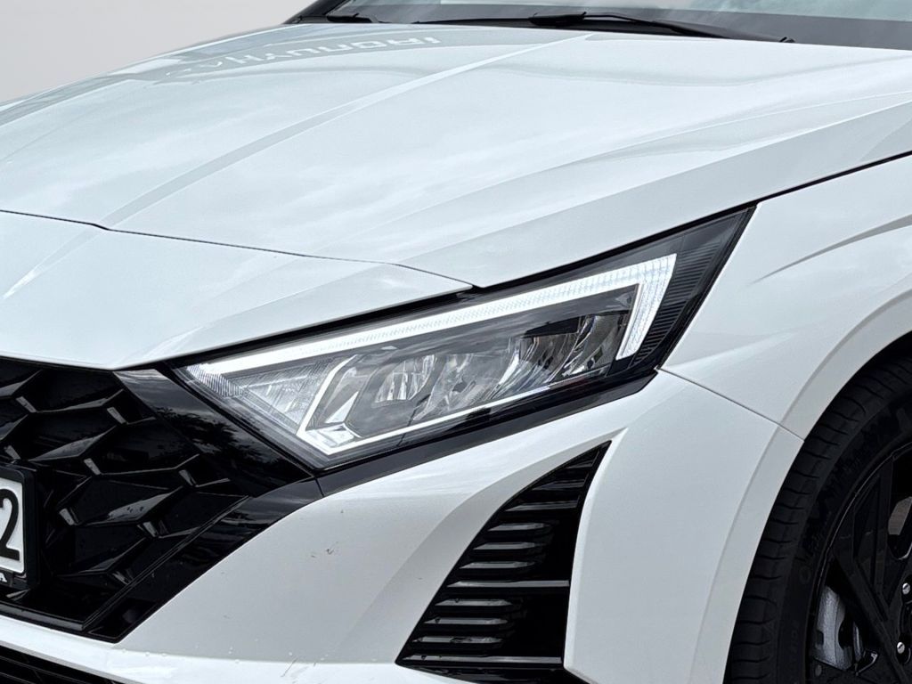 Fahrzeugabbildung Hyundai i20 1.0 T-GDI DCT Blackline