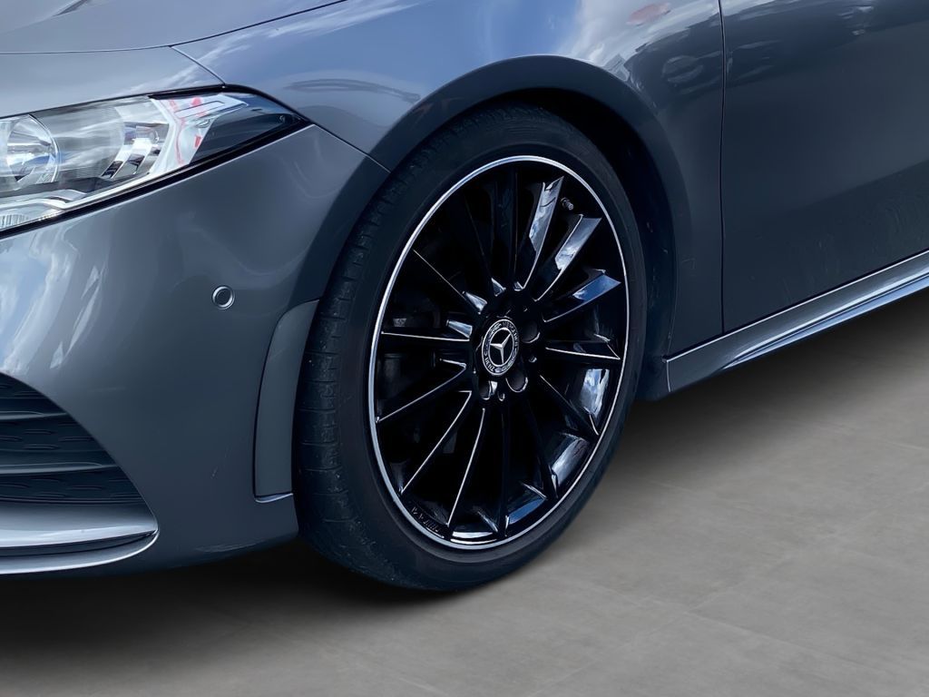 Fahrzeugabbildung Mercedes-Benz A 220 d 8G-DCT AMG Line *8fach bereift* Fahrassi