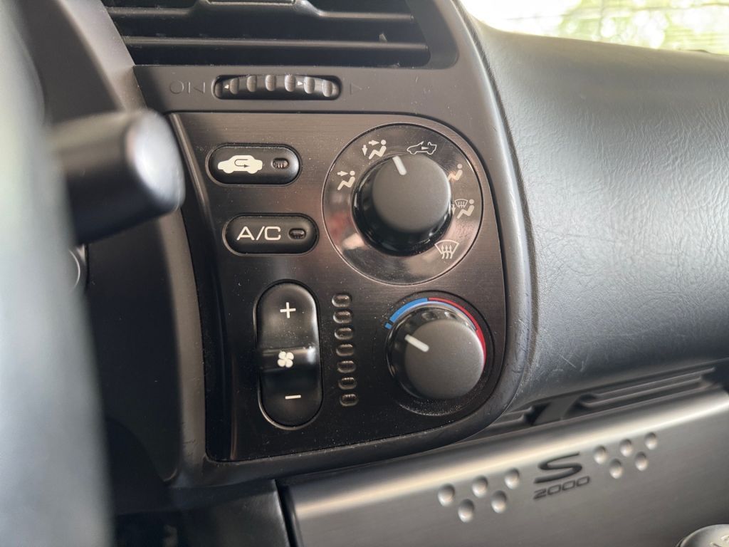 Fahrzeugabbildung Honda S 2000 * unfallfrei * 2HD * Inspektion+Tüv neu *