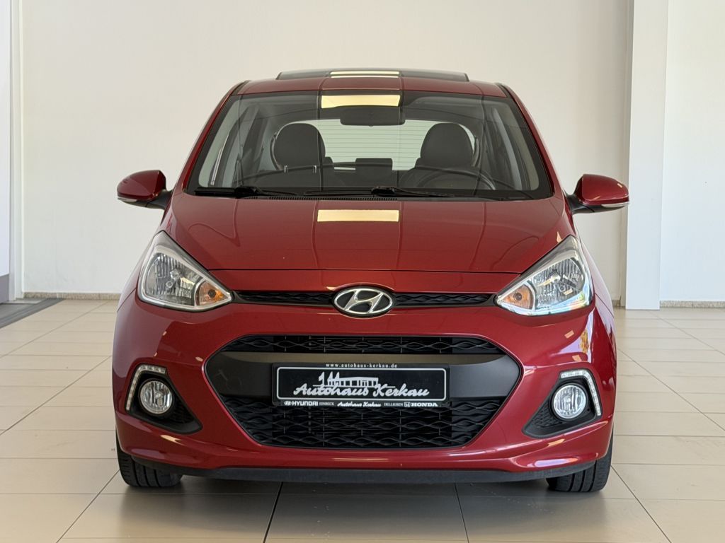 Fahrzeugabbildung Hyundai i10 1.2 Style + 1.Hand + Schiebedach + Winterräd