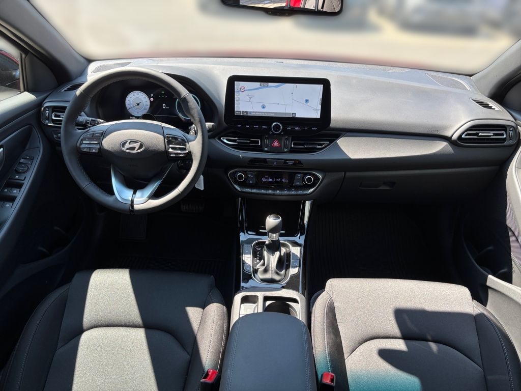 Fahrzeugabbildung Hyundai i30 1.6 T-GDI DCT Trend + Pano