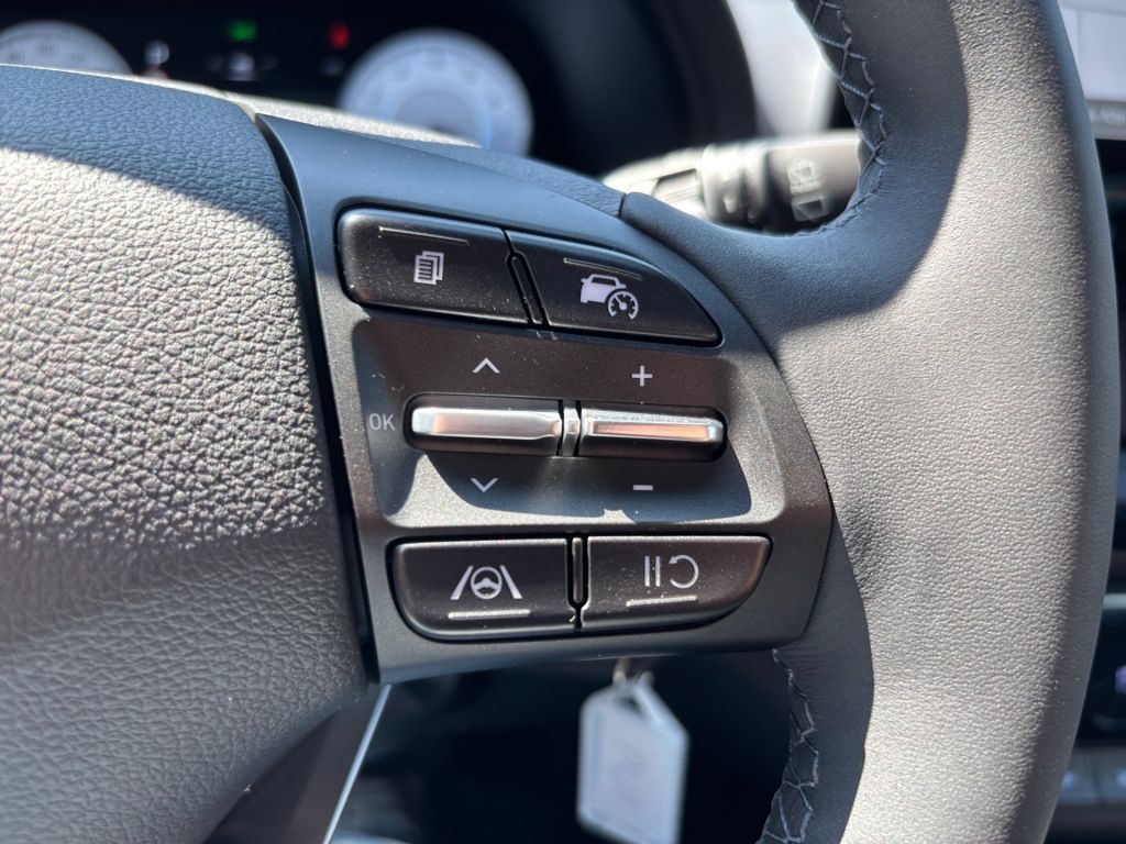 Fahrzeugabbildung Hyundai i30 1.6 T-GDI DCT Trend + Pano