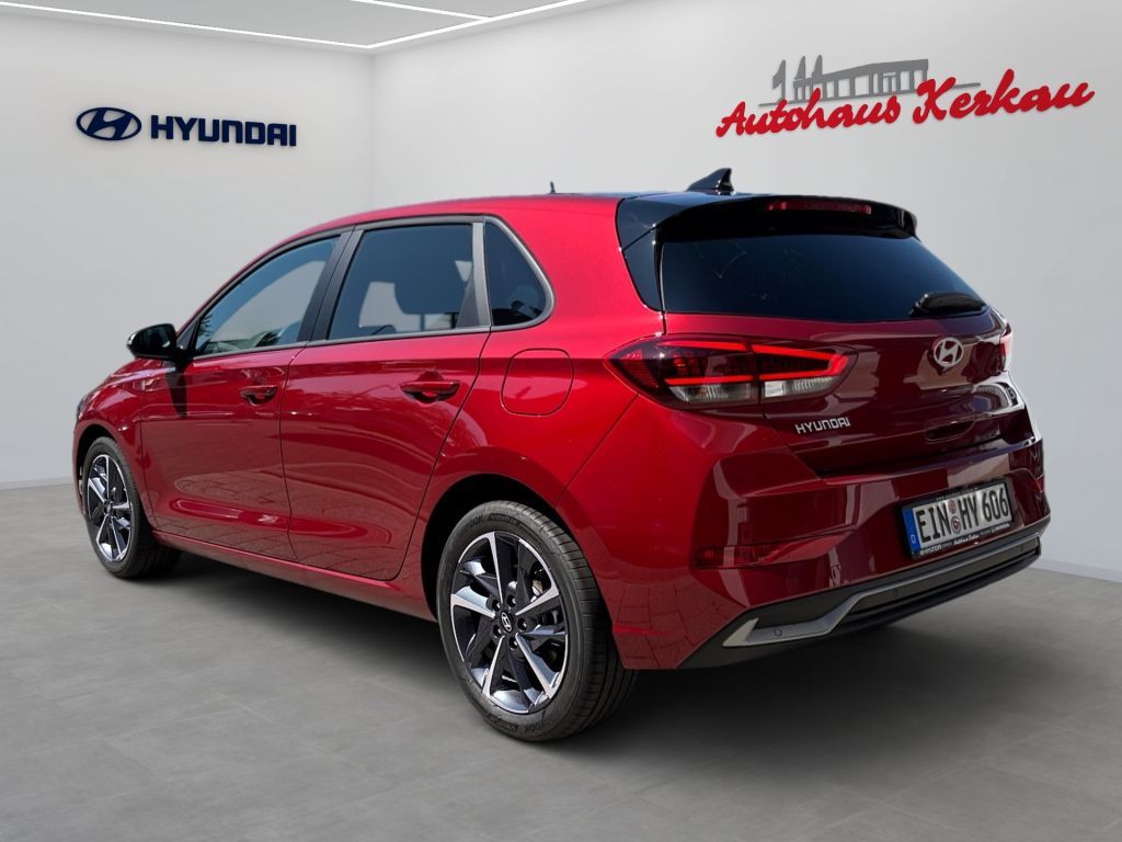 Fahrzeugabbildung Hyundai i30 1.6 T-GDI DCT Trend + Pano
