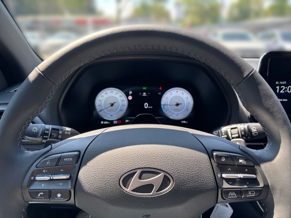 Fahrzeugabbildung Hyundai i30 1.6 T-GDI DCT Trend + Pano