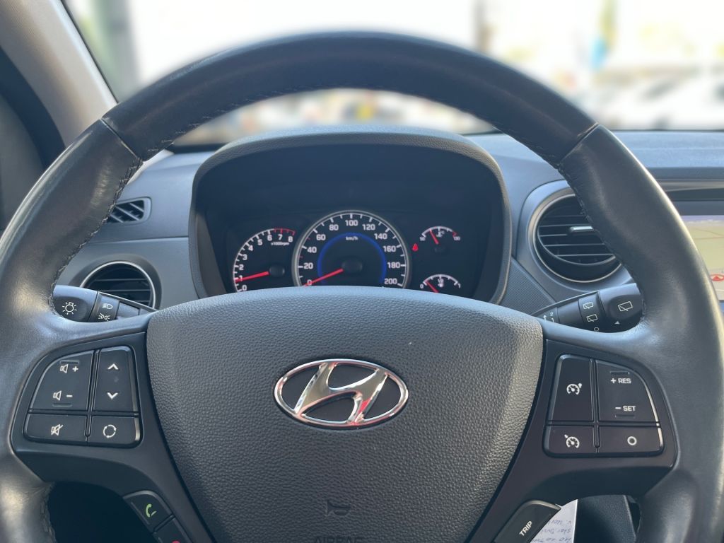 Fahrzeugabbildung Hyundai i10 1.0 Trend +Apple Carplay
