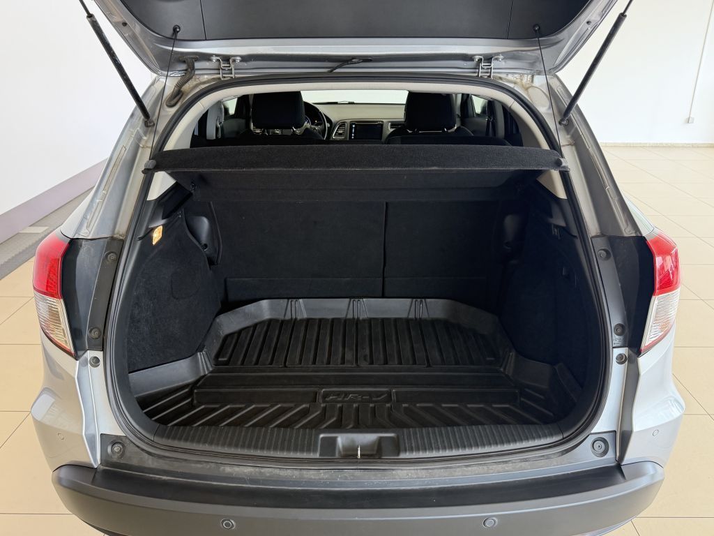 Fahrzeugabbildung Honda HR-V 1.5 i-VTEC Elegance + LED + R.Kamera +