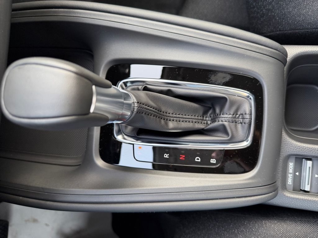 Fahrzeugabbildung Honda HR-V e:HEV 1.5 i-MMD Hybrid Elegance (RV/RV)