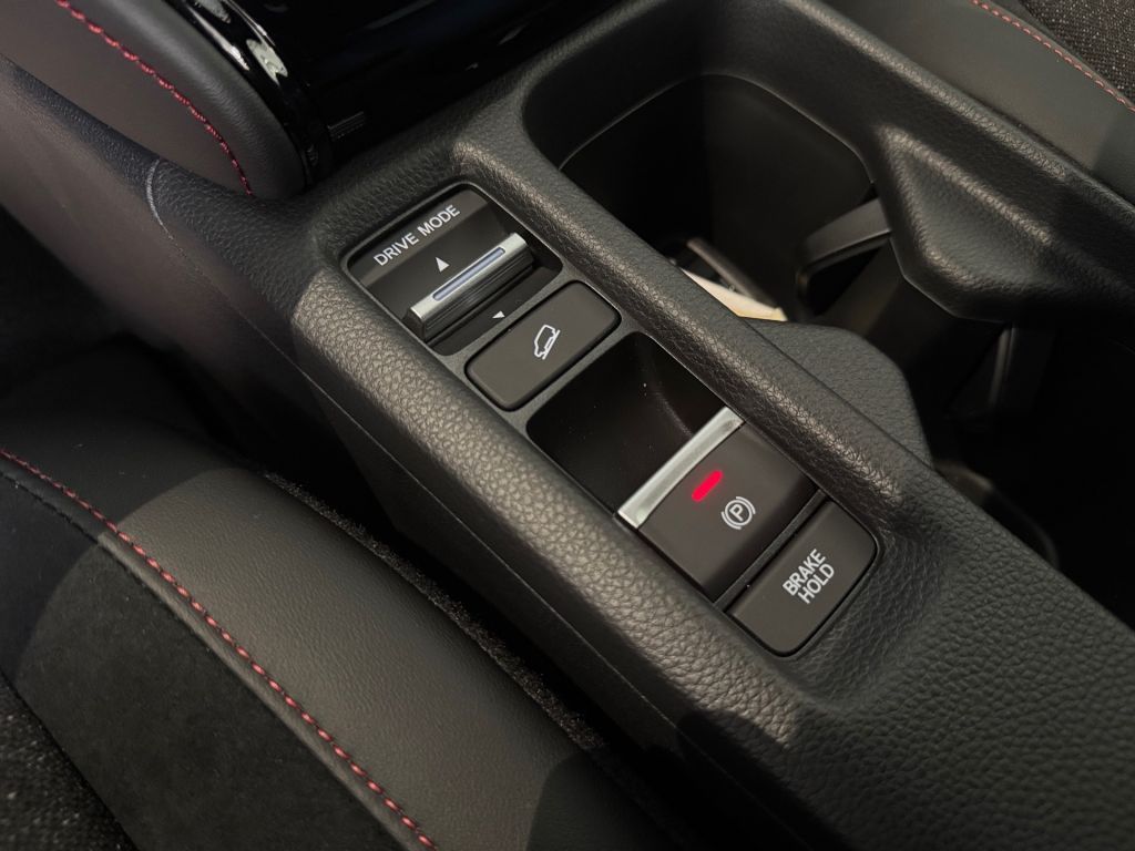 Fahrzeugabbildung Honda HR-V e:HEV 1.5 i-MMD Hybrid Advance Sport (RV/RV