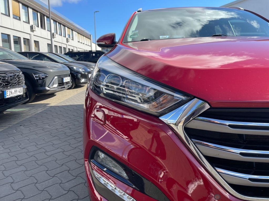 Fahrzeugabbildung Hyundai Tucson blue 1.7 CRDi 2WD DCT Premium *1HD*