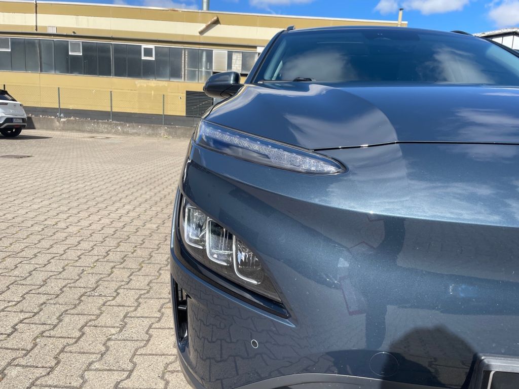 Fahrzeugabbildung Hyundai KONA EV Trend Navi, Assist. Schiebedach