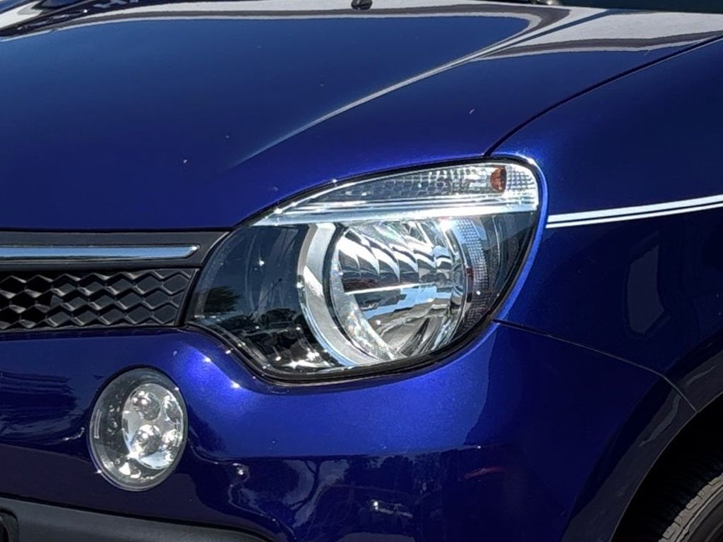 Fahrzeugabbildung Renault Twingo ENERGY TCe 90 Intens *Ganzjahresreifen*
