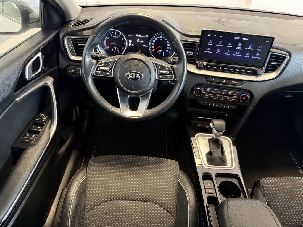 Fahrzeugabbildung Kia XCeed 1.5 T-GDI OPF DCT7  SPIRIT *Pano*Navi-P.*