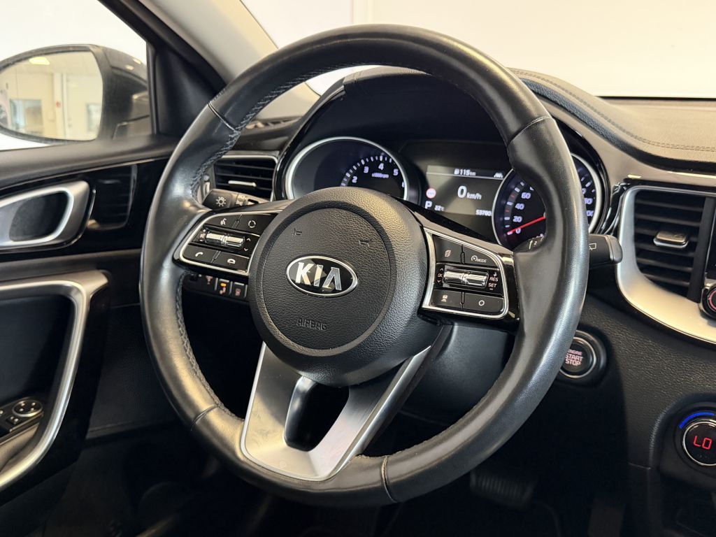 Fahrzeugabbildung Kia XCeed 1.5 T-GDI OPF DCT7  SPIRIT *Pano*Navi-P.*