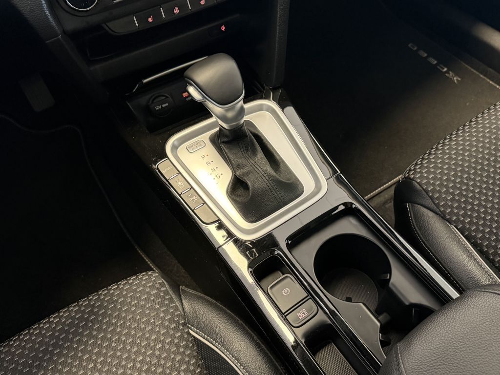 Fahrzeugabbildung Kia XCeed 1.5 T-GDI OPF DCT7  SPIRIT *Pano*Navi-P.*