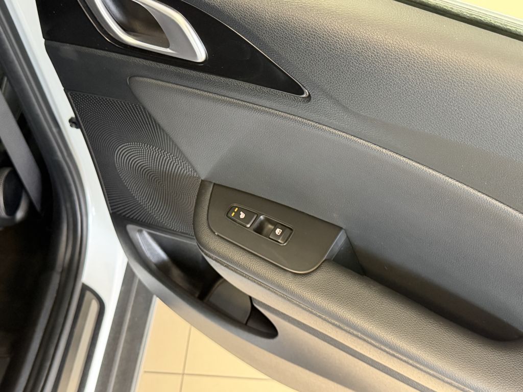 Fahrzeugabbildung Kia XCeed 1.5 T-GDI OPF DCT7  SPIRIT *Pano*Navi-P.*