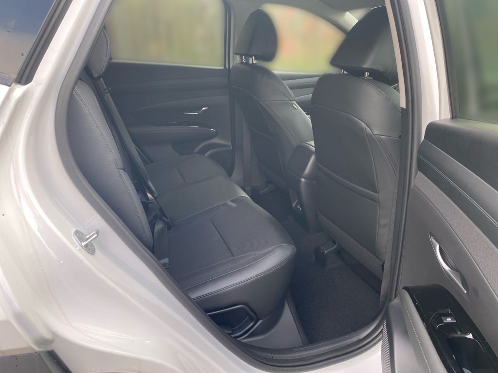 Fahrzeugabbildung Hyundai TUCSON 1.6 CRDi 48V-Hybrid 4WD DCT Trend