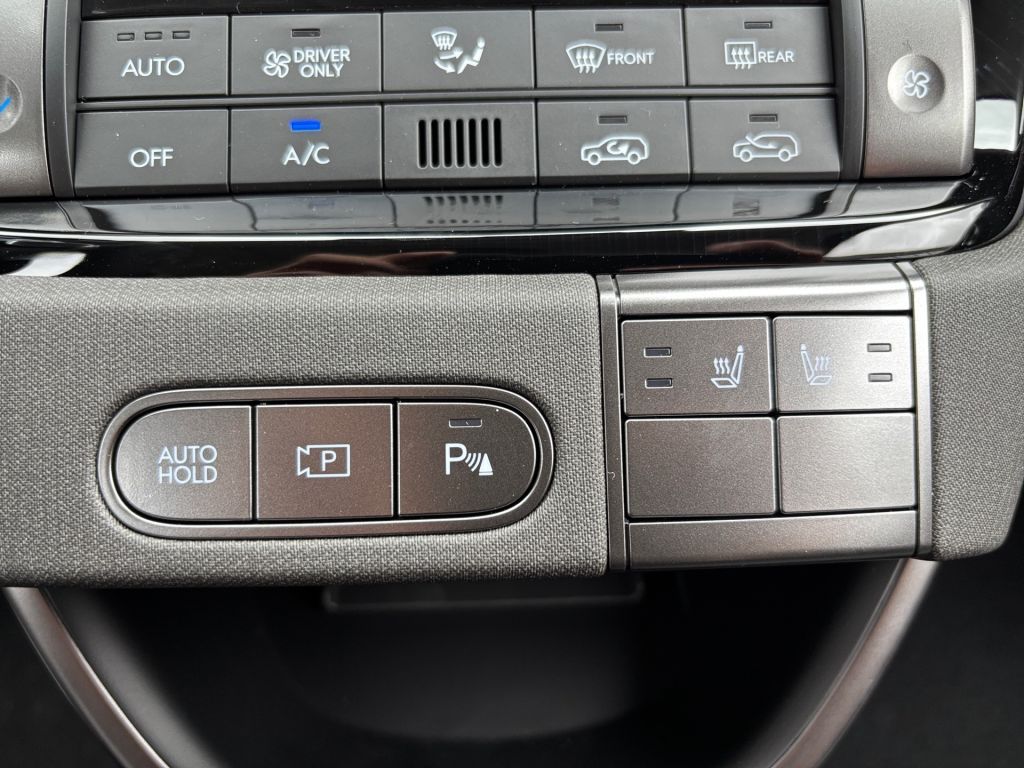 Fahrzeugabbildung Hyundai INSTER 49kWh Trend+LED Paket+Glasdach+
