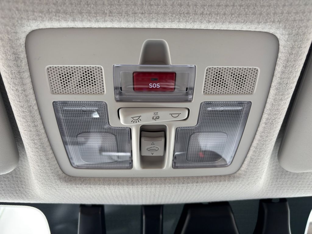 Fahrzeugabbildung Hyundai INSTER 49kWh Trend+LED Paket+Glasdach+