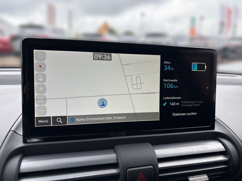 Fahrzeugabbildung Hyundai INSTER 49kWh Trend+LED Paket+Glasdach+