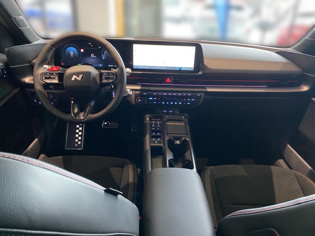 Fahrzeugabbildung Hyundai IONIQ 6 84 kWh 4WD N Line X