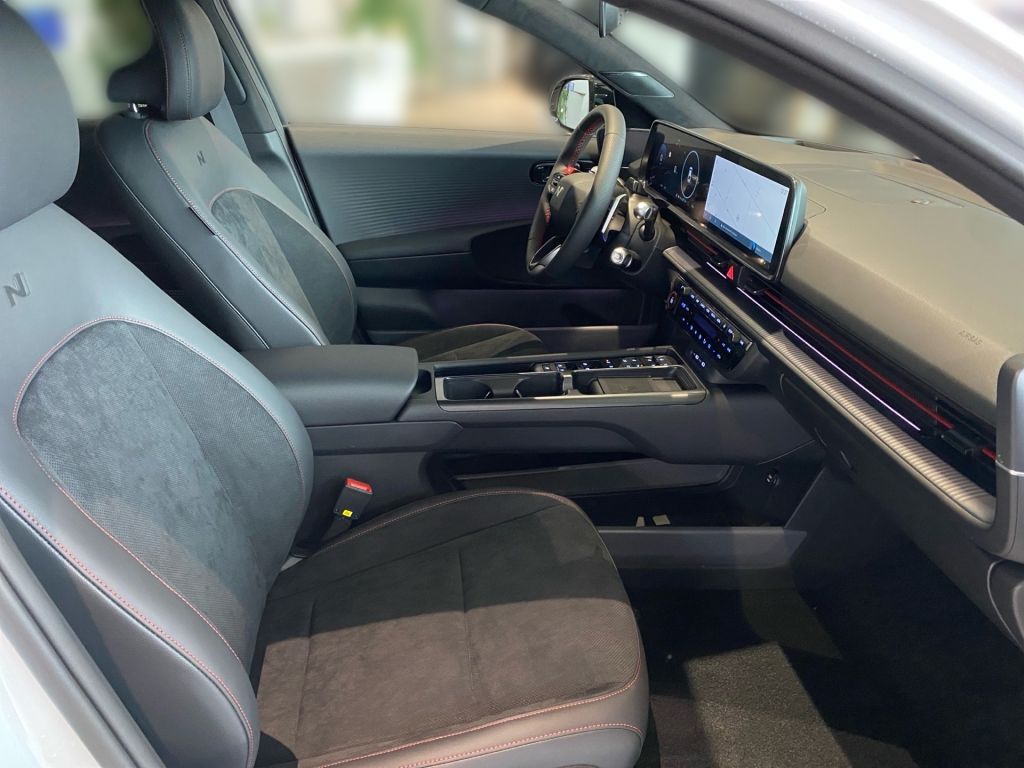 Fahrzeugabbildung Hyundai IONIQ 6 84 kWh 4WD N Line X