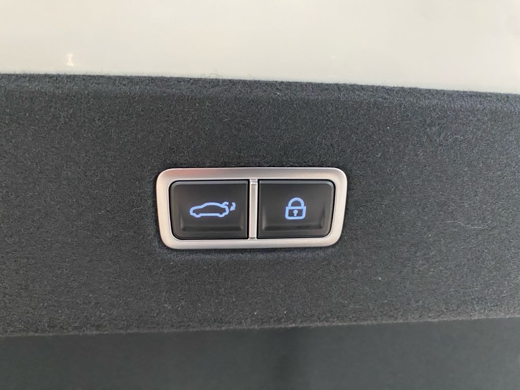 Fahrzeugabbildung Hyundai IONIQ 6 84 kWh 4WD N Line X