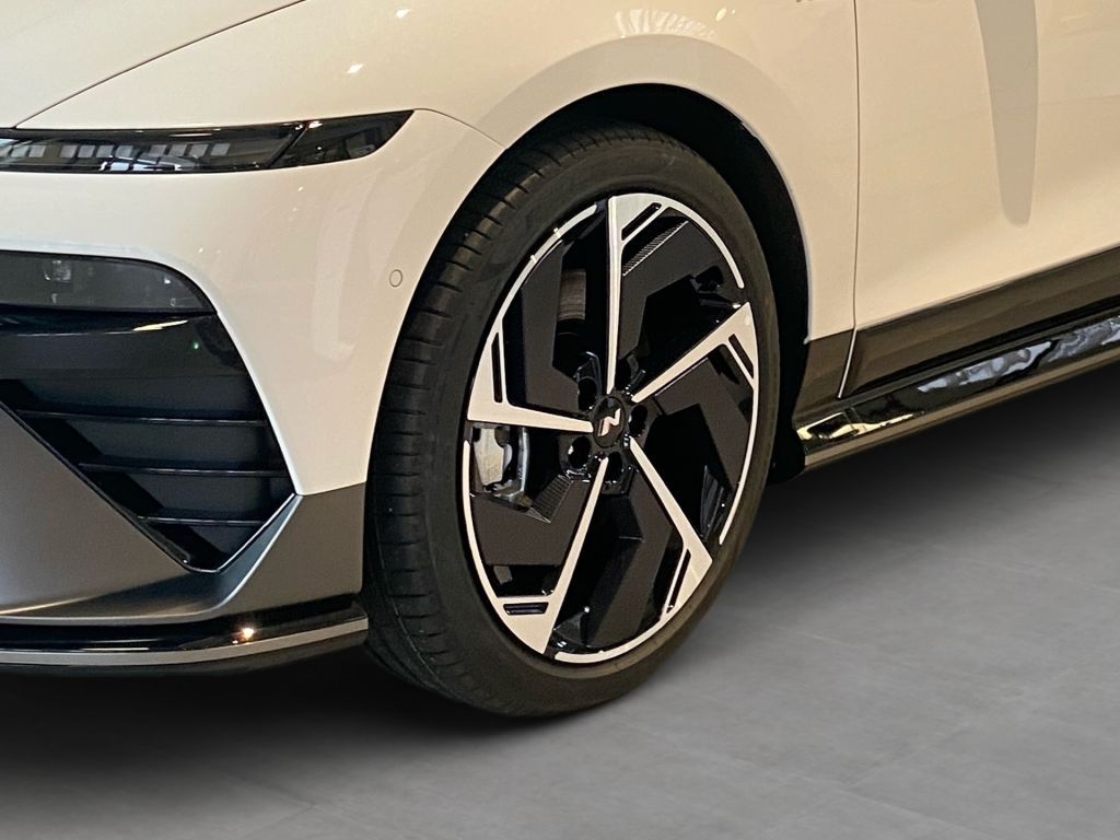 Fahrzeugabbildung Hyundai IONIQ 6 84 kWh 4WD N Line X
