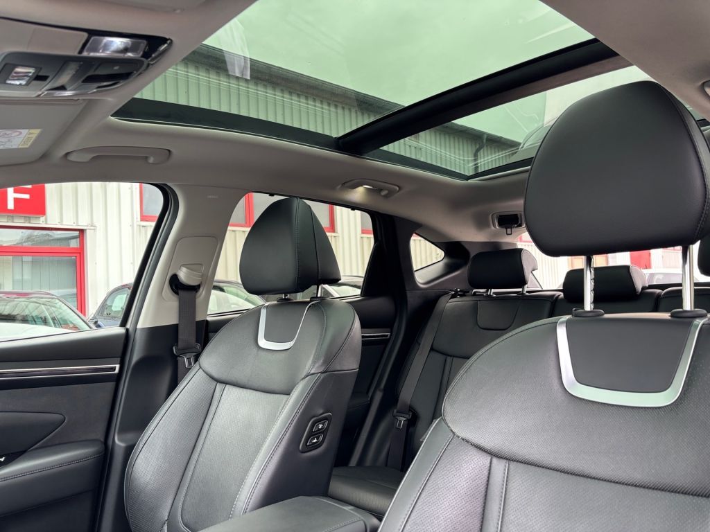 Fahrzeugabbildung Hyundai TUCSON 1.6 T-GDi 48V 4WD DCT Prime *8fach bereif