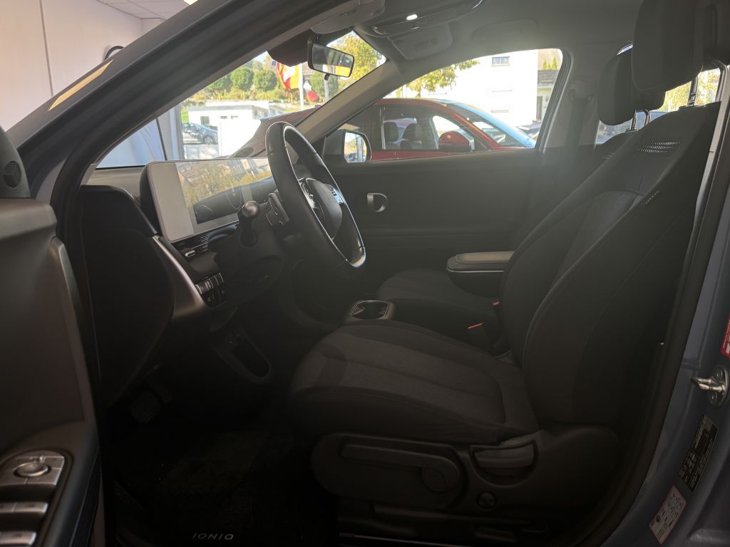 Fahrzeugabbildung Hyundai IONIQ 5 58 kWh *Carplay* 1HD * SHZ * LHZ*