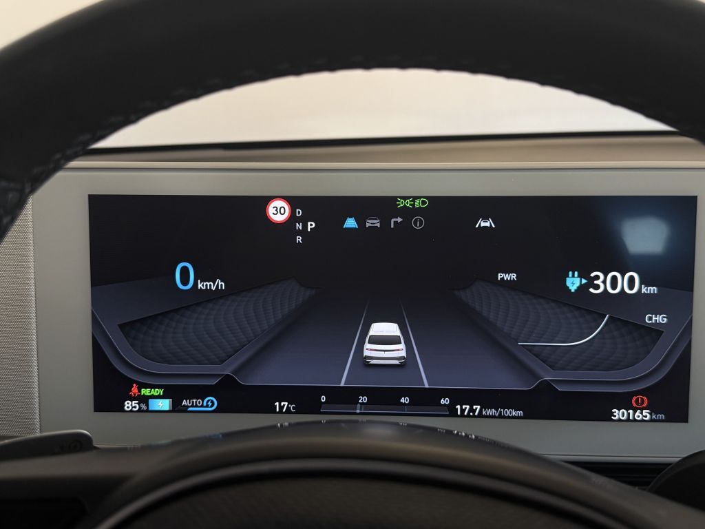 Fahrzeugabbildung Hyundai IONIQ 5 58 kWh *Carplay* 1HD * SHZ * LHZ*