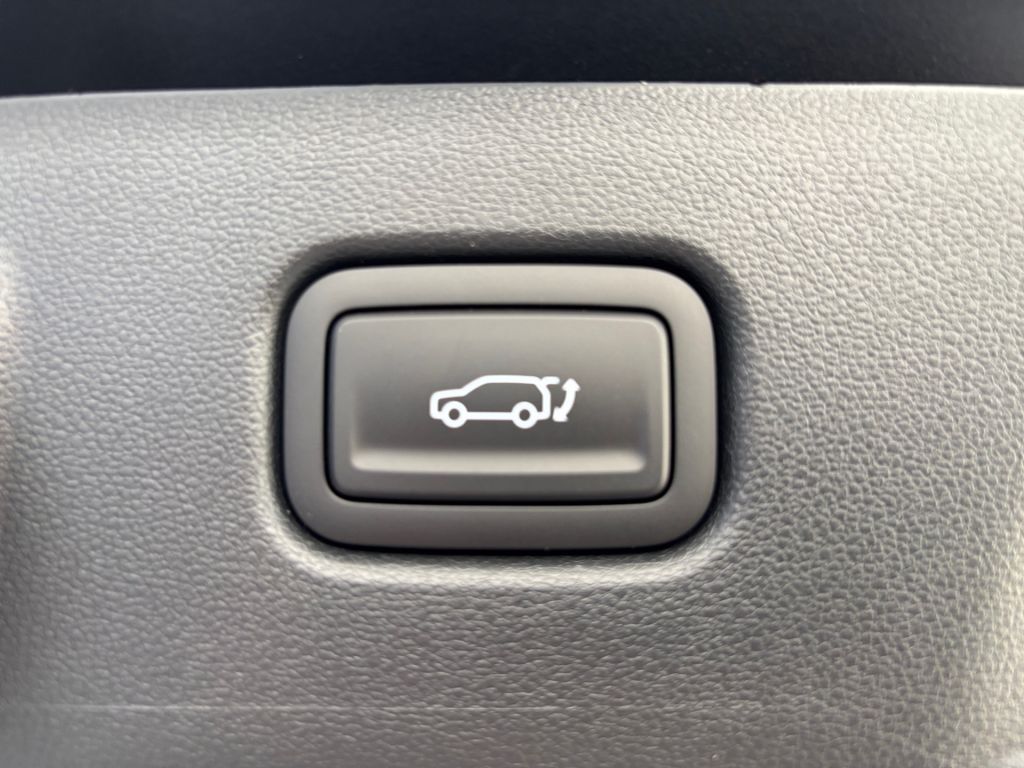 Fahrzeugabbildung Hyundai KONA Elektro 65kWh Trend + Assistenz + elektr. H
